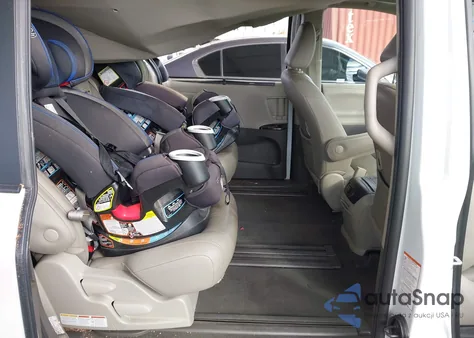 2020 Toyota Sienna Xle from USA, damaged, VIN 5TDYZ3DC0LS034200